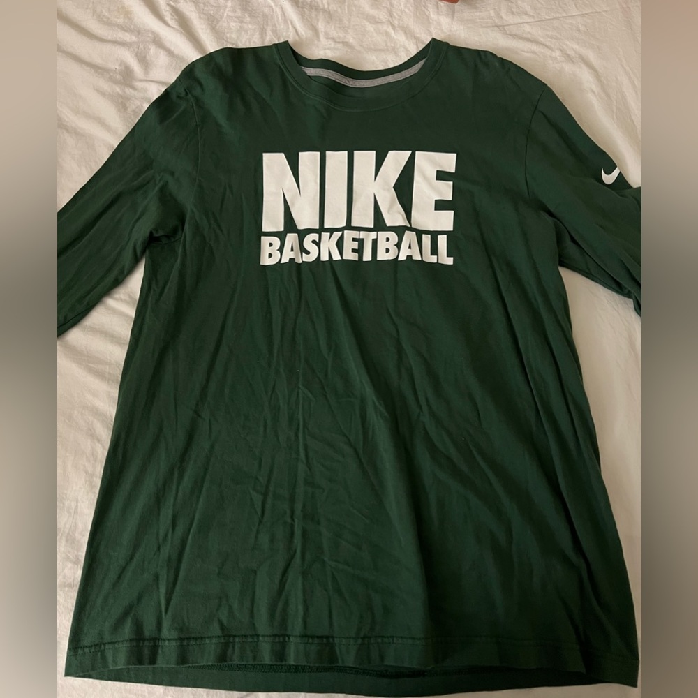 Nike Mens Basketball Long Sleeve Shirt Size L Green Regular Fit  100% Cotton